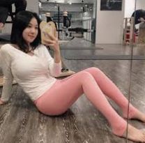 人妻av88-家庭与个人成长的交响曲，人妻角色在AV88中的微妙平衡
